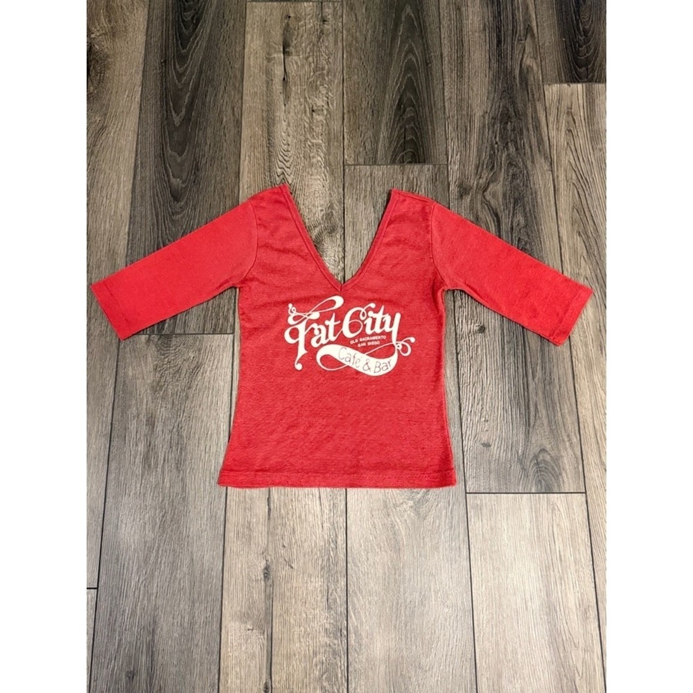 Cheese Cake Fat City Cafe & Bar Graphic V-Neck Top Red L Vintage Festival Boho - Picture 4 of 13